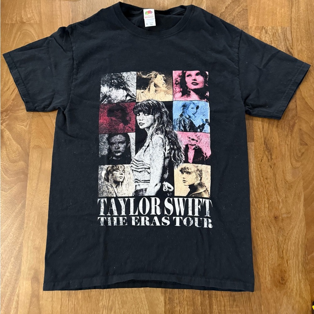 Taylor Swift The Eras Tour Graphic Black T-Shirt Fruit of the Loom